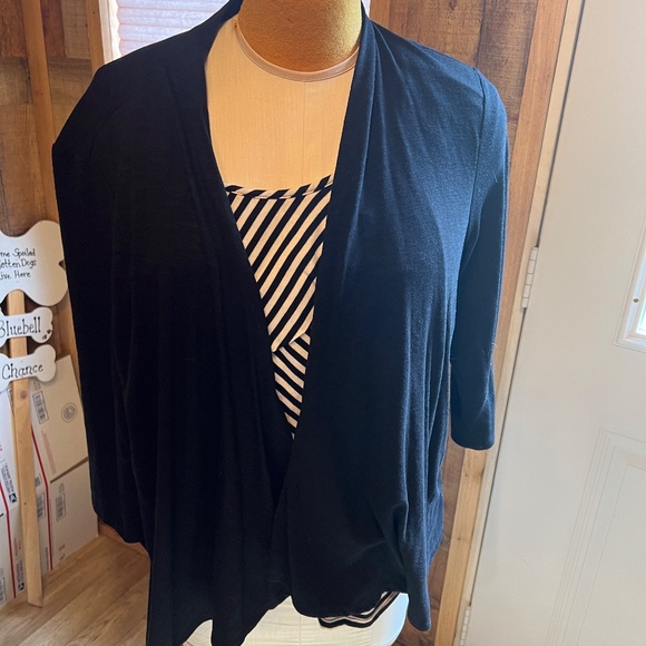 COPY - LADIES WOMENS LARGE BLACK JACKET AND BLACK WHITE STRIPPED BLOUSE ATTACHED - Picture 4 of 7